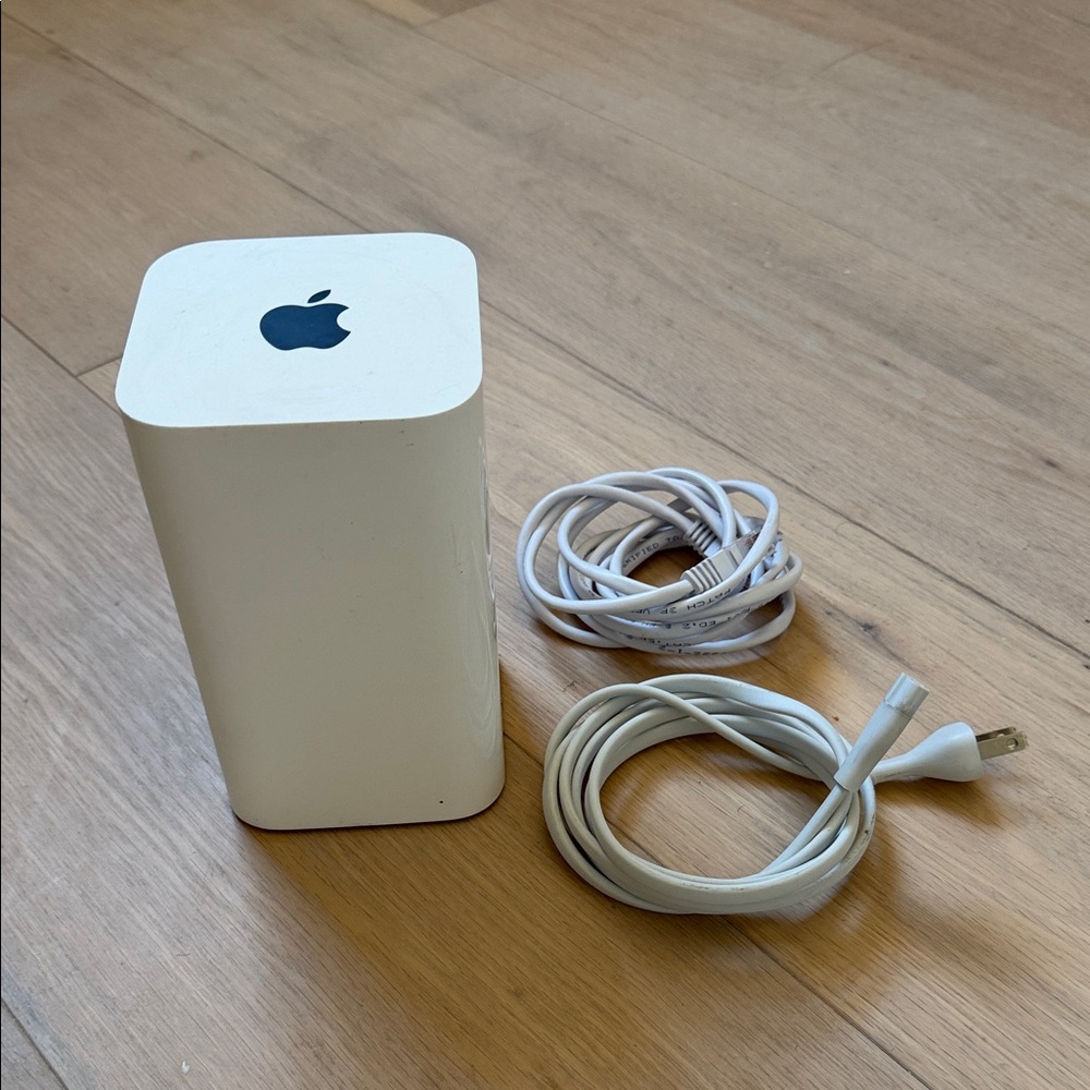Apple Wireless Router - AirPort Extreme Base Station